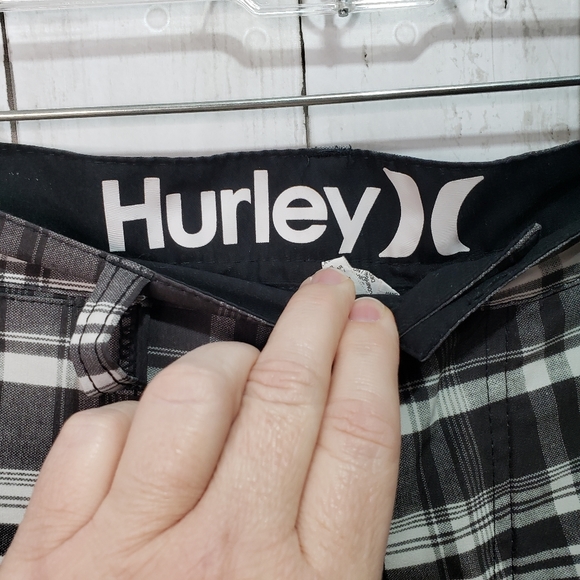 Hurley Phantom Black White Plaid Walking Shorts - Picture 5 of 9